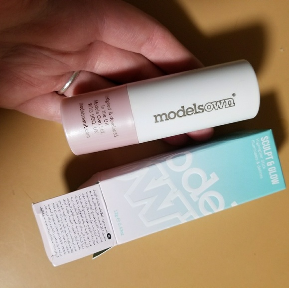 Models Own Sculpt & Glow Highlighter Incandescent - Picture 2 of 4